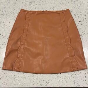 BISHOP & YOUNG Anthropologie Mini Skirt Vegan Leather | Scalloped Front | XS/26